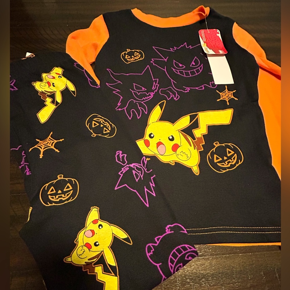 Pokémon Halloween  2pc Pajama Set.   Size 10